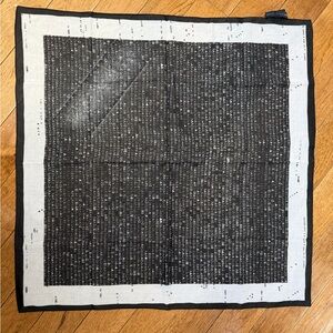 100 % Cotton Marc By Marc Jacobs Monochrome Text Scarf
